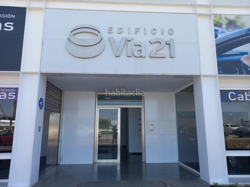 Foto b96e8586-448a-45f2-9526-c633a0876bff. Ufficio in formacion 2-4 in Gelves