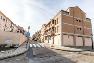 Local commercial à De la estación 2-8. Local en venta