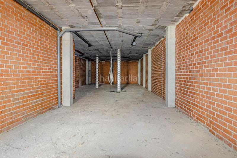 Foto be0c8945-106b-48fb-bb0e-7d96f96964f4. Geschäftsraum in pintor francisco carretero 27 in Tomelloso