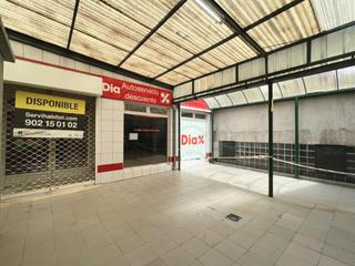 Local commercial à Ru manuel alonso 5. Local en venta