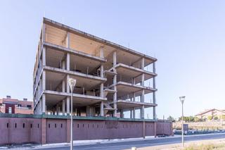 Édifice  Sr-4. Edificio en venta