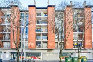 Local Comercial a Les tries 56-58. Local en venta
