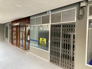 Locale commerciale in San juan bautista de la salle 14. Local en venta