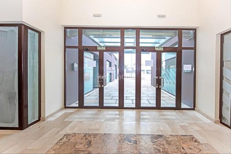 Foto 7b4d539c-68f5-4093-b9c8-fc4a6ccb6599. Business premise in camino de benacazon 3 in Bollullos de la Mitación