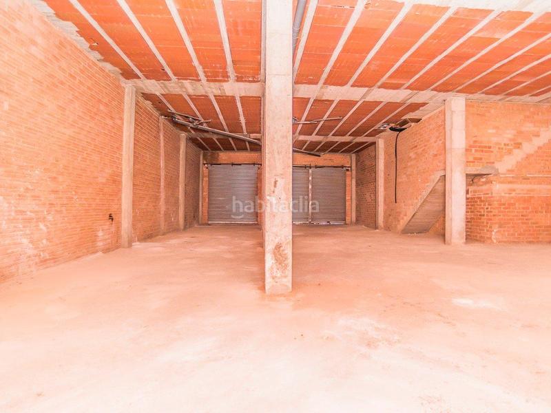 Foto 7435f174-f83c-4e09-bf42-86249d3a645e. Local commercial dans cinco 8-10 dans Bonavista Tarragona