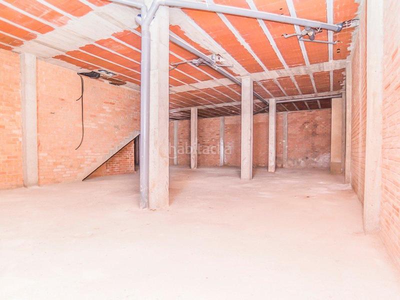 Foto 87469b2f-4c23-4074-a6da-aee1943c9ac5. Local commercial dans cinco 8-10 dans Bonavista Tarragona