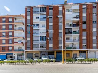 Local Comercial a Diputación provincial 68. Local en venta