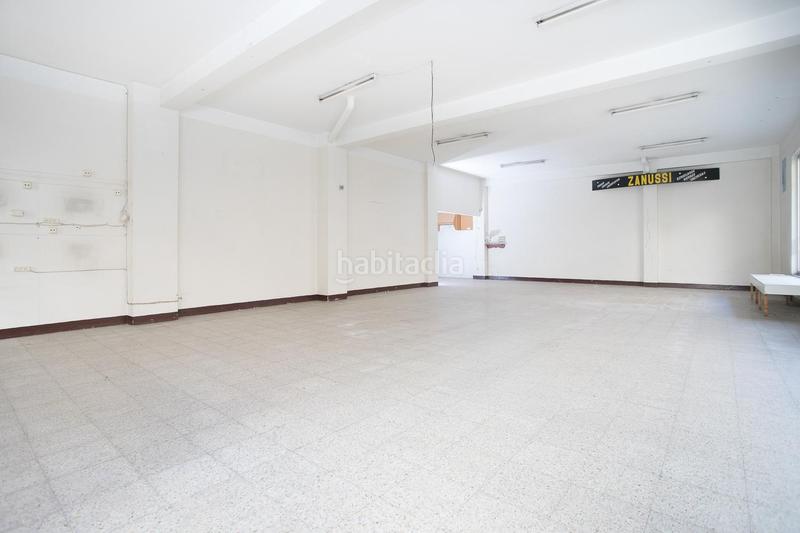 Foto c2cae811-9926-4319-8f52-98204fe06cc1. Locale commerciale in cristobal colon 51 in Alto del Castaño Narón