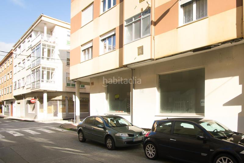 Foto c4ad2d01-1f0e-4222-8383-cdea887d3daf. Locale commerciale in cristobal colon 51 in Alto del Castaño Narón