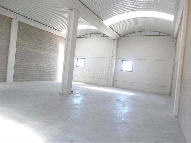 Foto 46ca65b5-096d-4ef5-b1e0-c88b9d40a7a9. Nave industrial en ajedrea nave en venta en Cartuja Baja Zaragoza