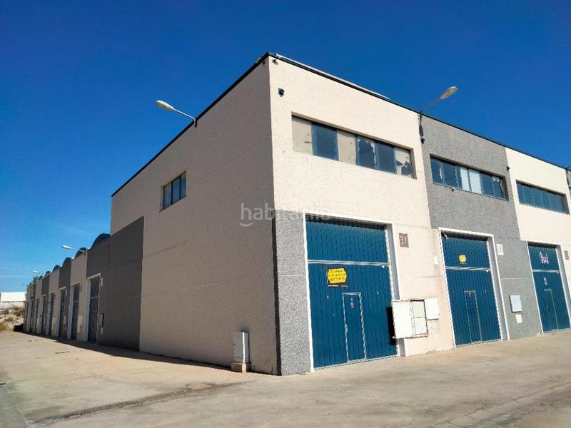 Foto aa40a4f0-abb1-4f8a-9f85-be696bbc482a. Nave industrial en ajedrea nave en venta en Cartuja Baja Zaragoza