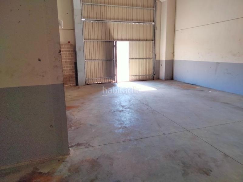 Foto ae8374a6-d51b-46be-8c9b-468f34ae69b4. Nave industrial en ajedrea nave en venta en Cartuja Baja Zaragoza