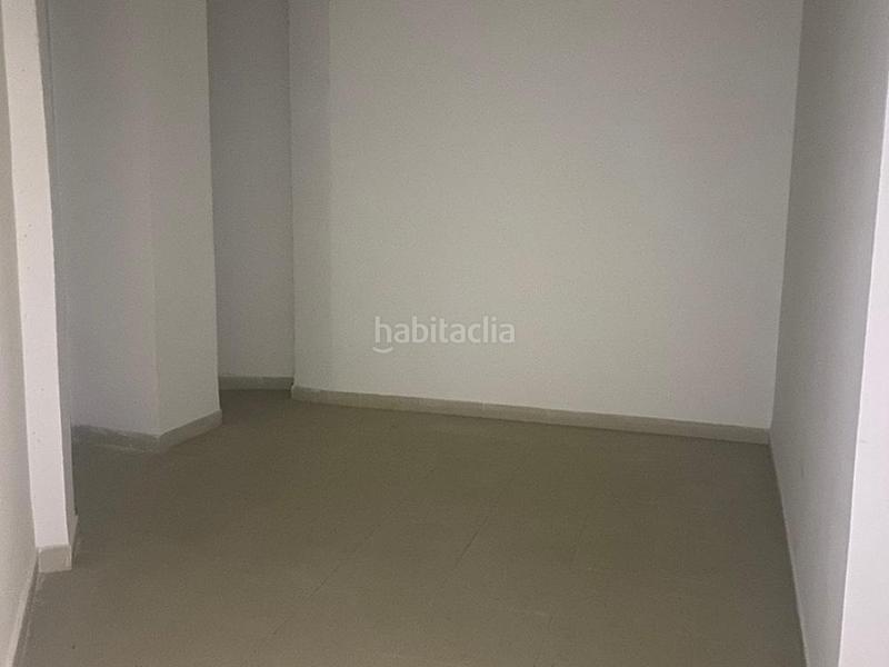 Foto b46ff273-9ea4-46e0-8da1-e31b32b00ea3. Local commercial dans tercia 64 dans Malagón