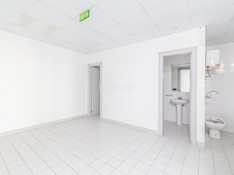 Foto 4865bbe2-5ce8-4036-a139-5a0d0db30676. Local commercial dans violant d'hongria 13 dans Sant Pere i Sant Pau Tarragona