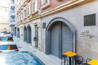 Geschäftsraum in Padre Calatayud 16-18