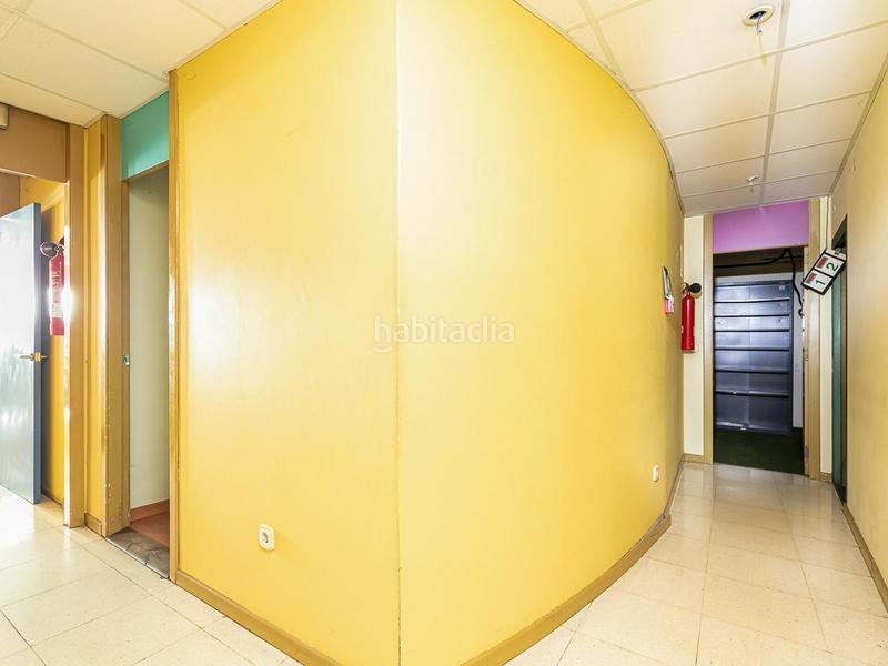 Foto b2dee12d-c034-4b0d-9873-3fe6a0b9f641. Local comercial en conde de torrecedeira 32 local en venta en Vigo