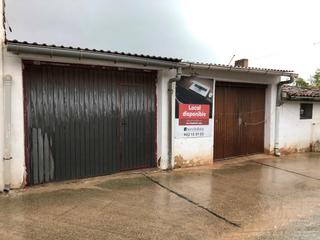 Local commercial à Calvario, parcela 285 22. Local en venta