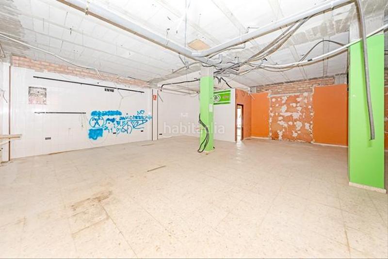 Foto 76ccec2c-749a-4fc9-b283-84ab1dbc985e. Locale commerciale in dolores ibarruri 2 in Estación - La Fontanilla - El Tinte Utrera