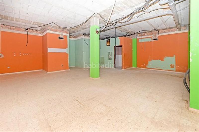 Foto aa93c884-ebf7-42f2-a263-bc36ec8de3ec. Locale commerciale in dolores ibarruri 2 in Estación - La Fontanilla - El Tinte Utrera