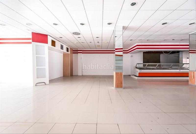 Foto 3ddb0b30-c9a8-4045-8630-7c37c88fa739. Locale commerciale in viveiro 17 in Valadouro (O)