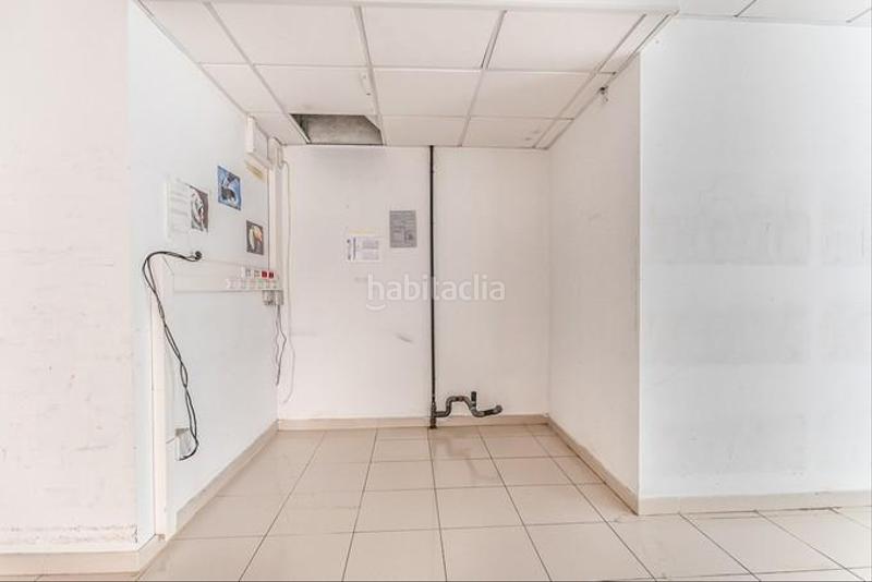 Foto fb3a7c5d-dae5-448d-887b-2be889b0b537. Locale commerciale in viveiro 17 in Valadouro (O)