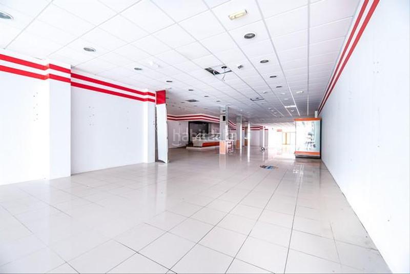 Foto fc752b25-d9d5-4600-a195-620d0631ae3e. Locale commerciale in viveiro 17 in Valadouro (O)