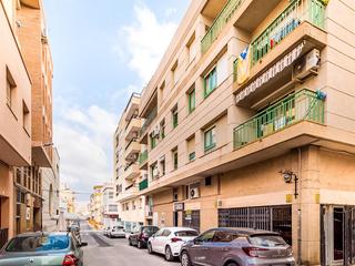 Local Comercial a Fundadors 74. Local en venta