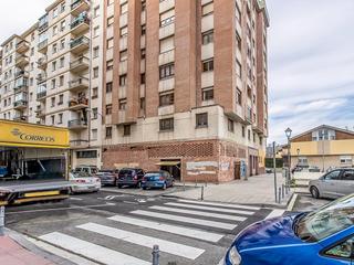 Local Comercial a Landazabal 7. Local en venta