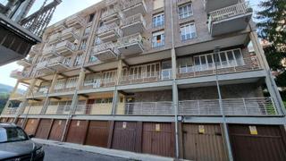 Geschäftsraum in Kalamua 10. Local en venta