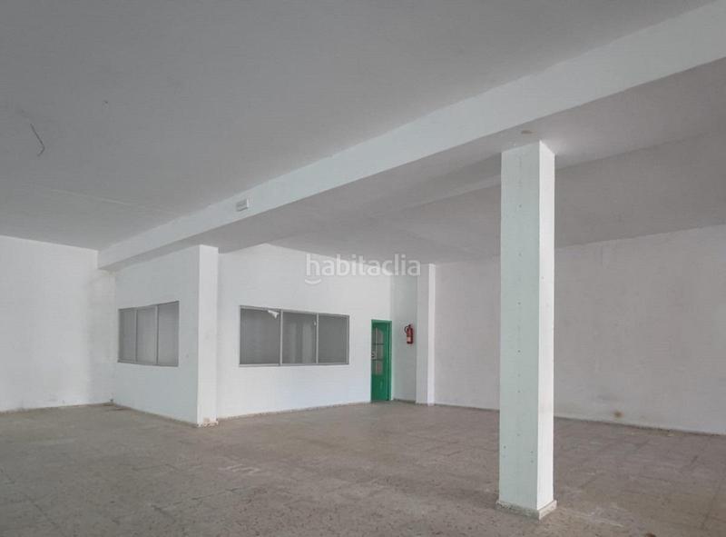 Foto 2001e533-6a42-4be3-afa8-5729f10aa9cd. Local comercial en calle pozoblanco 46 local en venta en Alcaracejos