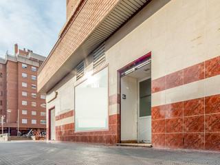 Local Comercial en Juslibol 32-40. Local en venta