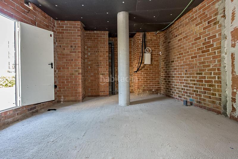 Foto 953c129c-9b21-4979-b47e-9b847e3c3720. Locale commerciale in bases de Manresa - carretera de santpedor Manresa