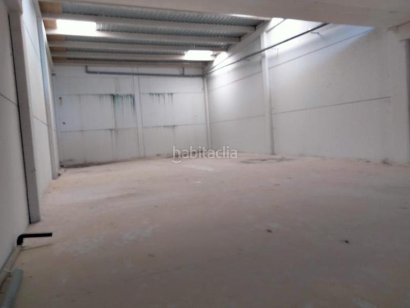 Foto e010388a-0e7c-4807-9fb0-aa3285faec10. Fabrikhalle in ajedrea in Cartuja Baja Zaragoza