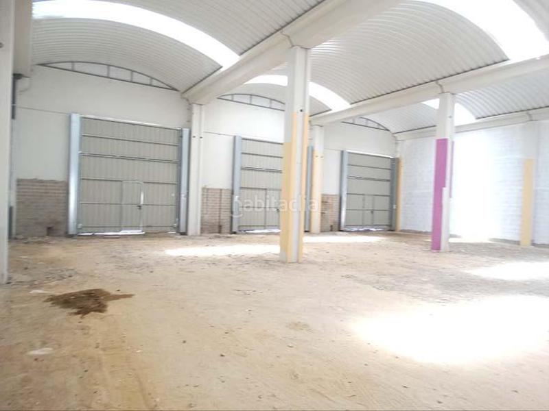Foto fdcc92df-8a36-4d56-a01a-3488996a2596. Fabrikhalle in ajedrea in Cartuja Baja Zaragoza