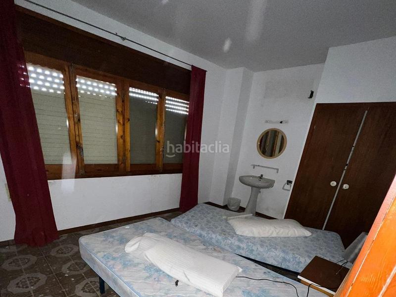 Foto 31695500-8e1c-499b-b7b3-103b4ede7545. Edifici a goles de l'ebre 357 a Deltebre