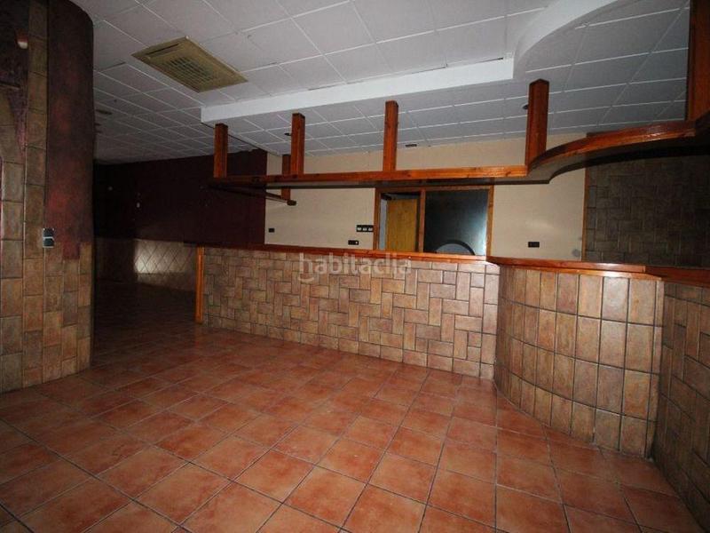 Foto d9538ada-8842-4871-84e1-cf8b3eb1b3f1. Local comercial a almogavers 52 a Les Roquetes Sant Pere de Ribes
