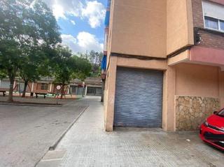 Local commercial  Casetes montané.... Local en venta