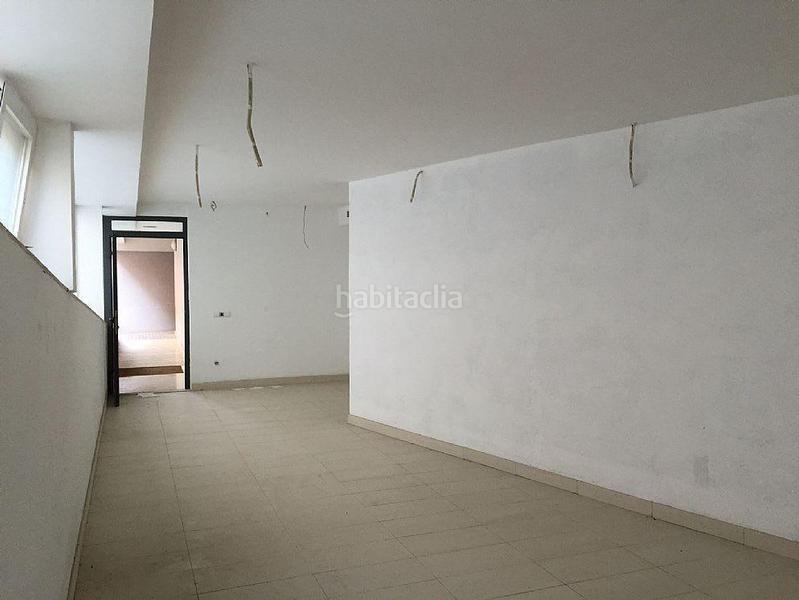 Foto e1833f70-4301-4b25-8668-7fa77d1051b1. Locale commerciale in josep carner 19-23 in Font Verda Granollers