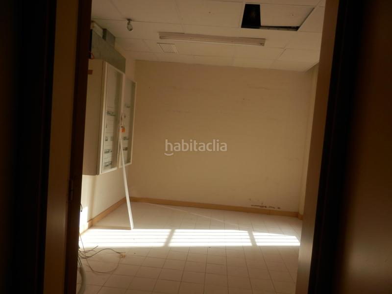Foto fb153c93-dc0e-4c07-9bb8-110b95792601. Local comercial en moixero 21 local en venta en Les Arenes - La Grípia - Can Montllor Terrassa