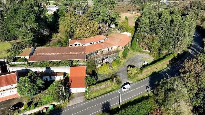 Foto 7d146c40-e698-4525-a1bd-f72bdb4c6fa1. Edifici a outeiro s/n a Cambre