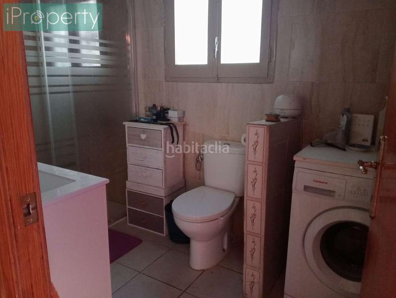 Foto 7adabe77-0ea2-4caa-87ac-ecc151c668d3. Chalet with parking in La Franquesa-Oasis Park Vendrell (El)