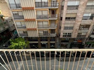 Etagenwohnung in Pont Nou - Corazón de Jesús