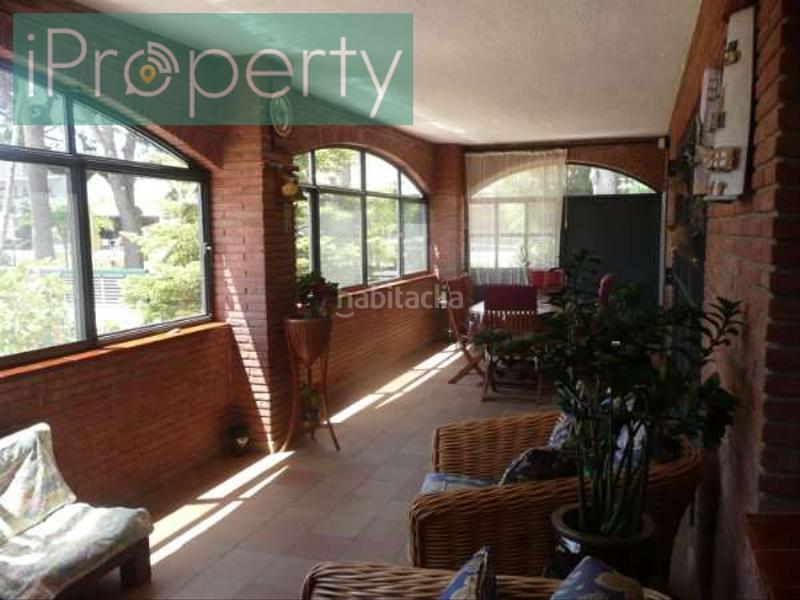 Foto 61a0d621-ca3d-4dbd-9995-8c5f934633e3. Xalet amb calefacció aparcament a Calafell platja Calafell