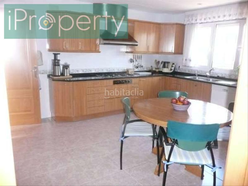 Foto bef9c471-c8a4-4a25-8223-70fe2e910f94. Xalet amb calefacció aparcament a Calafell platja Calafell