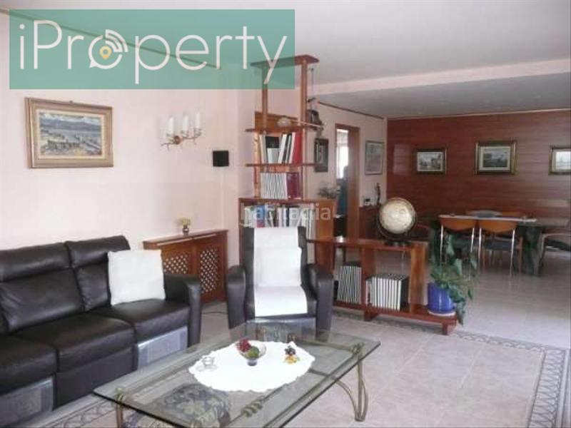 Foto cc2ae2f3-f692-4b60-9114-2f5ed1ec15c9. Xalet amb calefacció aparcament a Calafell platja Calafell