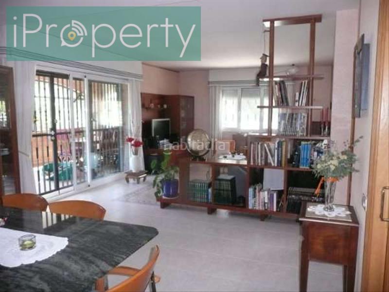 Foto f597abfc-8468-474d-a89f-a8039ce28267. Xalet amb calefacció aparcament a Calafell platja Calafell