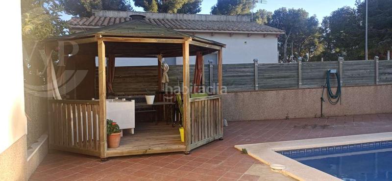 Foto 2546268c-01d1-44c7-82a0-8a3913632394. Chalet lujoso chalet señorial con 2 viviendas en Valldemar-Montmar Segur de Calafell