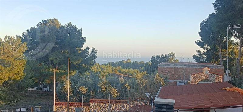 Foto b043a166-55c3-4bc4-8bd0-e52d2dd4e7a7. Chalet lujoso chalet señorial con 2 viviendas en Valldemar-Montmar Segur de Calafell