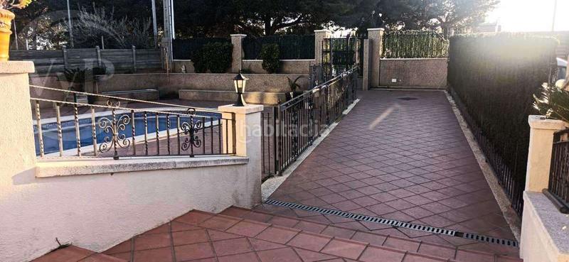 Foto b9678ef9-6a37-4cbb-bcc9-0a52e1cffd1b. Chalet lujoso chalet señorial con 2 viviendas en Valldemar-Montmar Segur de Calafell