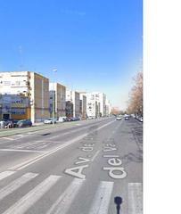 Pis a Villegas. Oportunidad piso en buen estado, zona macarena con terraza y asc